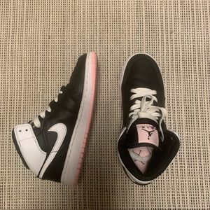Nike Jordan 1 Mid Artic Pink Black (GS)